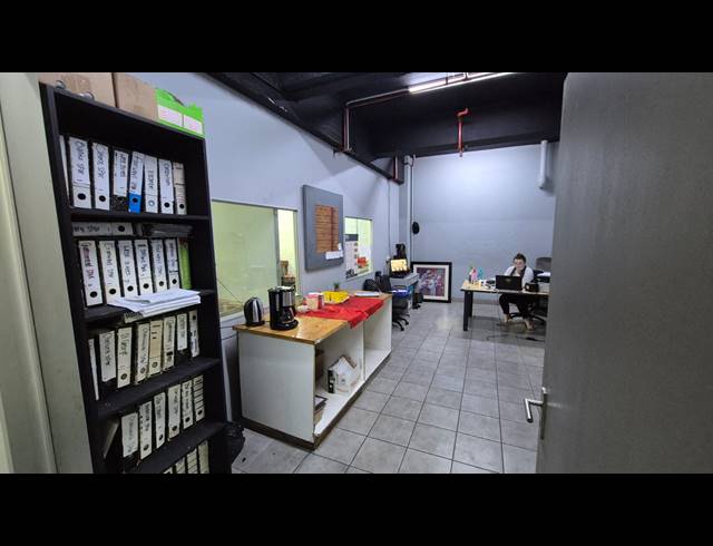 440M² WAREHOUSE TO LET IN UMBILO